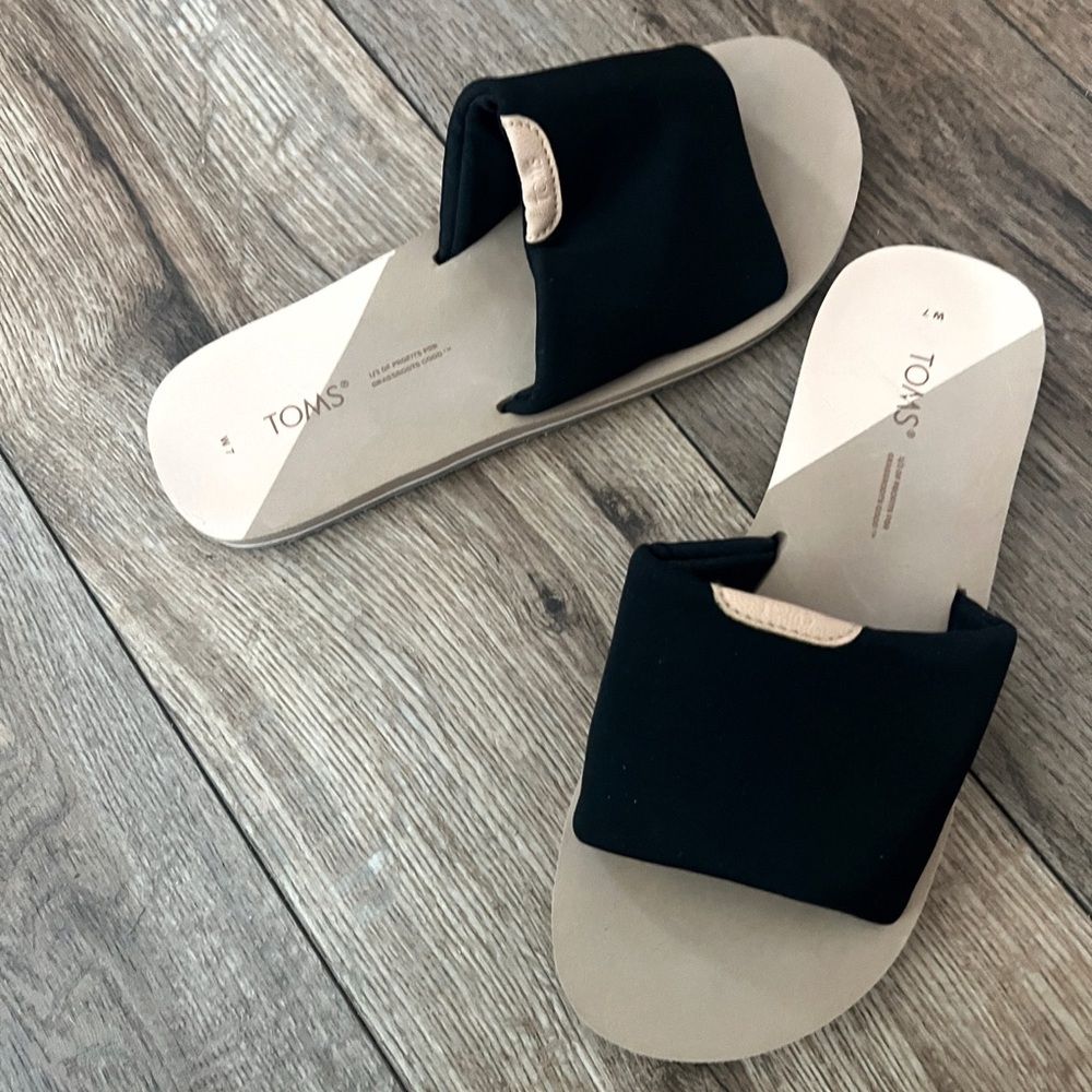 TOMS Women's Carly Slide Sandals Black Size 7 - Picture 5 of 6